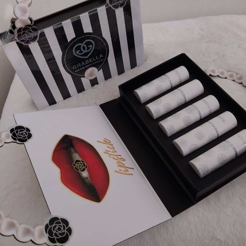 Matte Lipstick - Picture 3 of 4